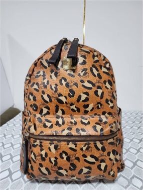 MCM Mila’s convertible backpack white flake blue leather MCM Mila main image 4